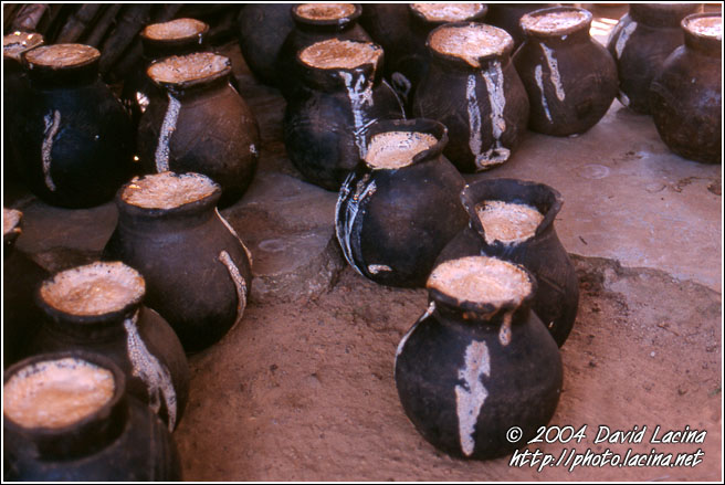 Pito Delirium - Local market, Ghana