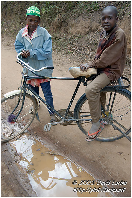 Hanging Around - People Of Usambara Mountains, Tanzania