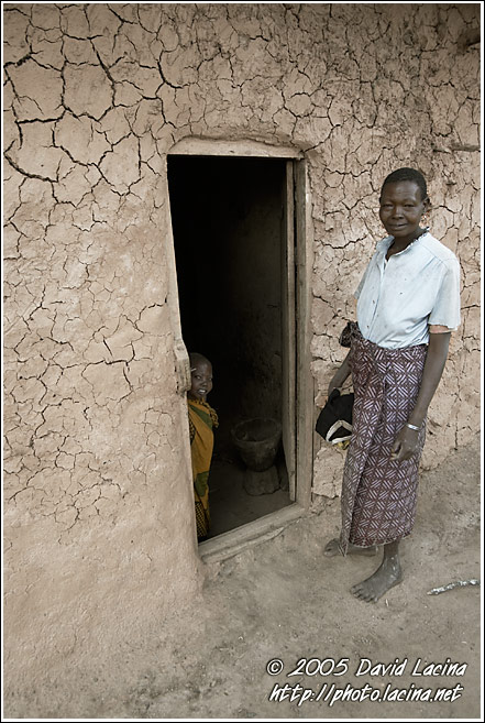 Family And Shambaa House - Colorized Tanzania, Tanzania