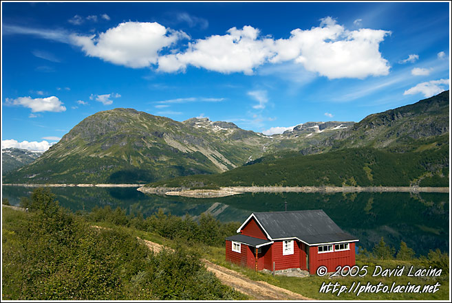 Typical House By A Lake - Best of 2005, Norway
