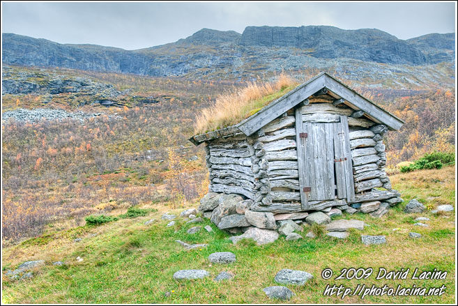 Small Hut In Nord-Hydalen - Autumn In Hemsedal, Norway