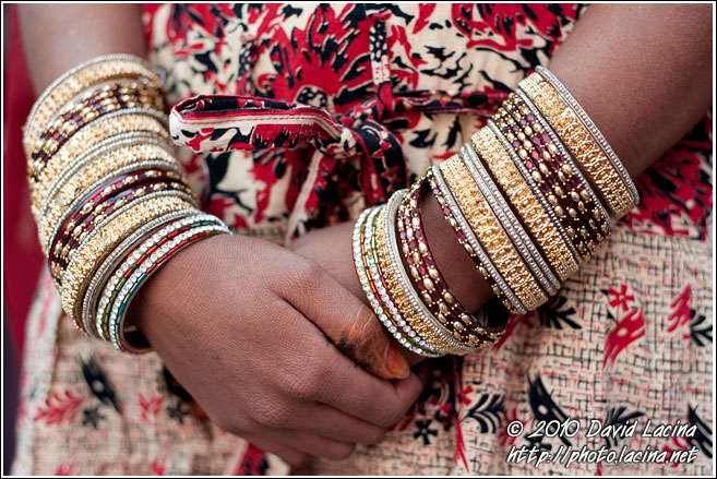 Wedding Bracelets - Jaipur slum dwellers, India