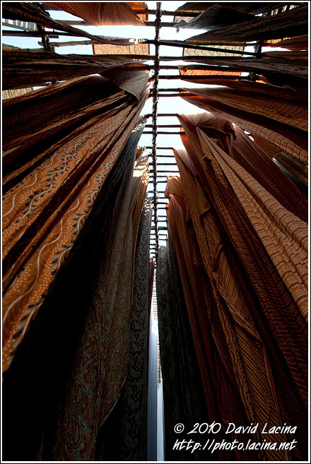 Drying Clothes - Jaipur fabric factory, India