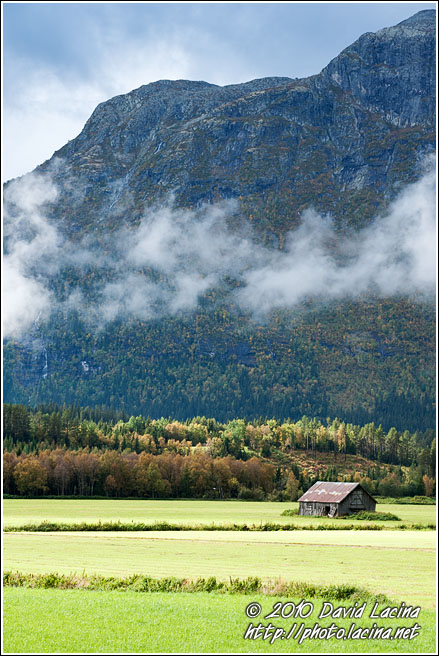 Hut By Mountains - Best Of 2010, Norway