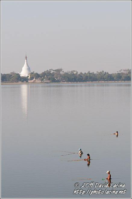 Fishermen On Taungthaman Lake - Amarapura, Myanmar (Burma)